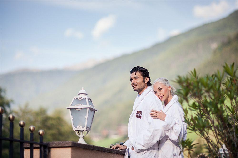 Amonti Wellnessresort Cadipietra Esterno foto